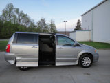 Used 2016 Chrysler Town & Country Touring image 6