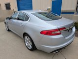 Used 2010 Jaguar XF Luxury image 4