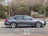 Used 2018 Honda Accord Touring image 3