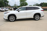 Used 2021 Toyota Highlander Limited image 2
