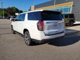 Used 2023 Chevrolet Suburban LT w/ Luxury Package image 3