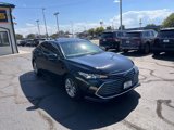 Used 2022 Toyota Avalon XLE image 3