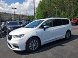 New 2025 Chrysler Pacifica Pinnacle image 3