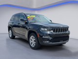 Used 2023 Jeep Grand Cherokee Limited image 4