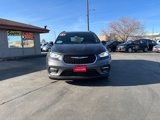 Used 2022 Chrysler Pacifica Touring image 6