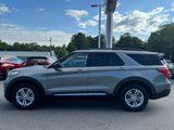 Used 2020 Ford Explorer XLT image 2