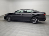 Used 2023 Nissan Altima 2.5 SV image 3