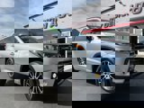 Used 2018 Toyota Highlander SE image 2