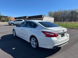 Used 2016 Nissan Altima 3.5 SL w/ 3.5 Technology Package image 3