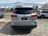 Used 2018 Toyota Highlander XLE image 5