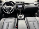 Used 2016 Nissan Rogue SL image 2