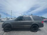 Used 2017 Lincoln Navigator Select image 3