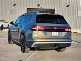 New 2025 Volkswagen Atlas Peak Edition SE image 4