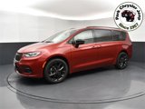 New 2025 Chrysler Pacifica Limited image 3
