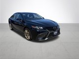 Used 2024 Toyota Camry SE image 4