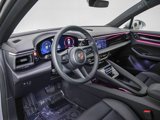 Certified 2025 Porsche Macan Electric image 4