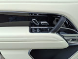 New 2025 Land Rover Range Rover SE image 4