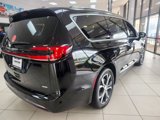 New 2025 Chrysler Pacifica Pinnacle image 4