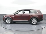 Certified 2022 Kia Telluride LX image 3