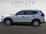 Used 2019 Nissan Rogue S image 2