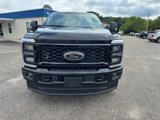 New 2025 Ford F250 4x4 Crew Cab Super Duty image 3