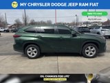 Used 2023 Toyota Highlander L image 5