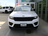 New 2025 Jeep Grand Cherokee Altitude image 2