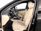Certified 2023 Porsche Macan Turbo image 5
