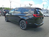 New 2026 Chrysler Pacifica Limited image 5