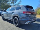 New 2025 Volkswagen Atlas Peak Edition SE image 4