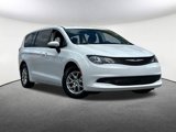Used 2023 Chrysler Voyager LX image 2