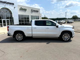 Used 2021 Chevrolet Silverado 1500 High Country w/ Technology Package image 2