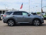 New 2025 Nissan Pathfinder Platinum image 2