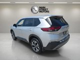 Used 2023 Nissan Rogue SV image 3