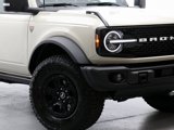 New 2025 Ford Bronco Badlands image 3