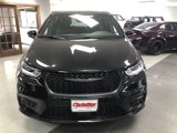 New 2023 Chrysler Pacifica Touring-L w/ S Appearance Package image 5