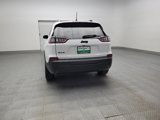 Used 2023 Jeep Cherokee Altitude Lux image 6