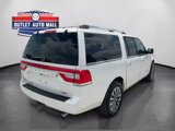 Used 2015 Lincoln Navigator L 4WD image 3