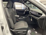 New 2025 Jeep Grand Cherokee Laredo X w/ Luxury Tech Group I image 4