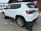 Used 2024 Jeep Compass Latitude image 4