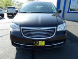 Used 2015 Chrysler Town & Country Touring w/ Driver Convenience Group image 2