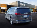 Used 2021 Chrysler Pacifica Touring-L image 4