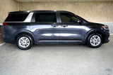 Used 2023 Kia Carnival LX image 6