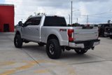 Used 2017 Ford F250 Platinum w/ Platinum Ultimate Package image 4