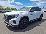 New 2025 Volkswagen Atlas Peak Edition SE image 2