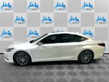 Used 2022 Lexus ES 300h w/ Premium Package image 5