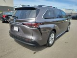 Used 2023 Toyota Sienna XLE w/ XLE Plus Package image 4
