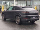 Used 2021 Porsche Cayenne Coupe image 3