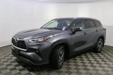 Used 2024 Toyota Highlander XLE image 5