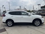 Used 2019 Nissan Rogue SV image 4